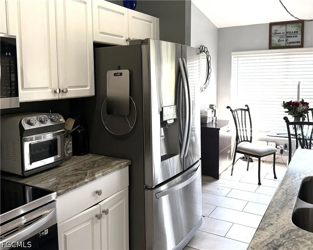 2834 NW 7th Street Cape Coral FL 33993
