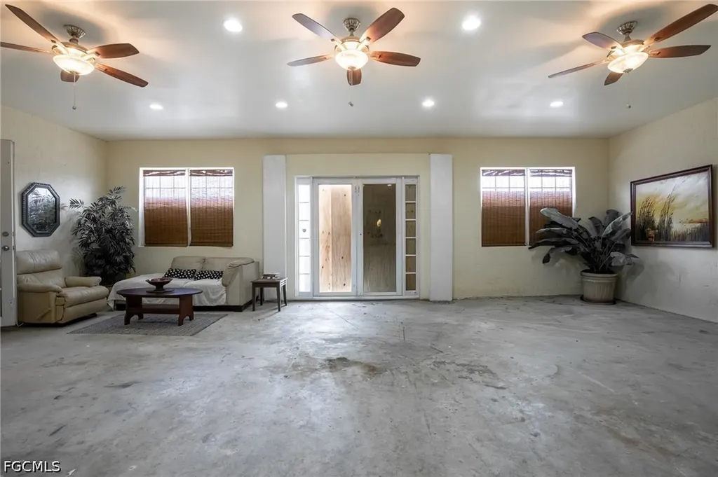 687 Montura Avenue Clewiston FL 33440