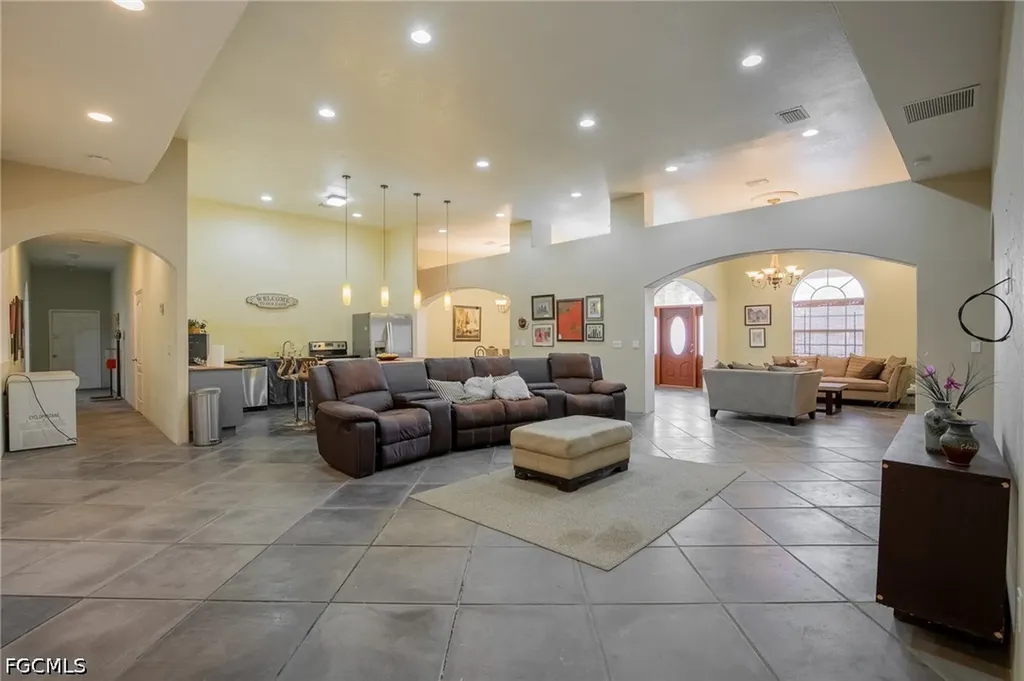687 Montura Avenue Clewiston FL 33440