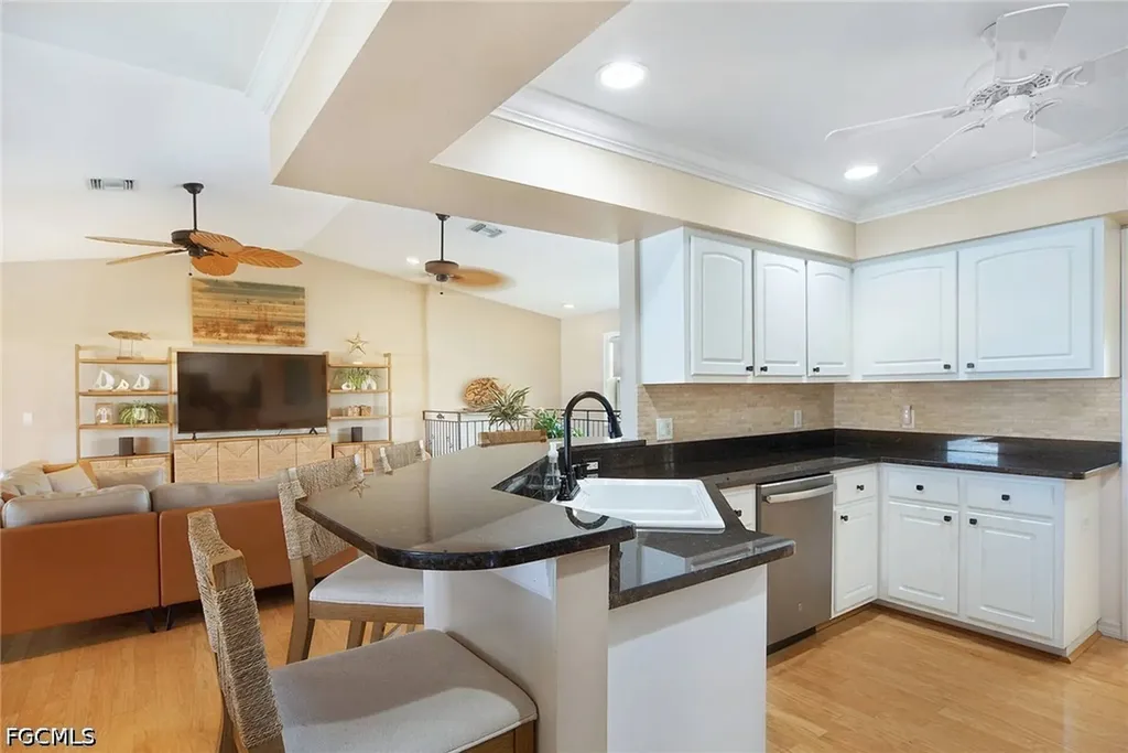 2932 Buttonwood Key Court St. James City FL 33956