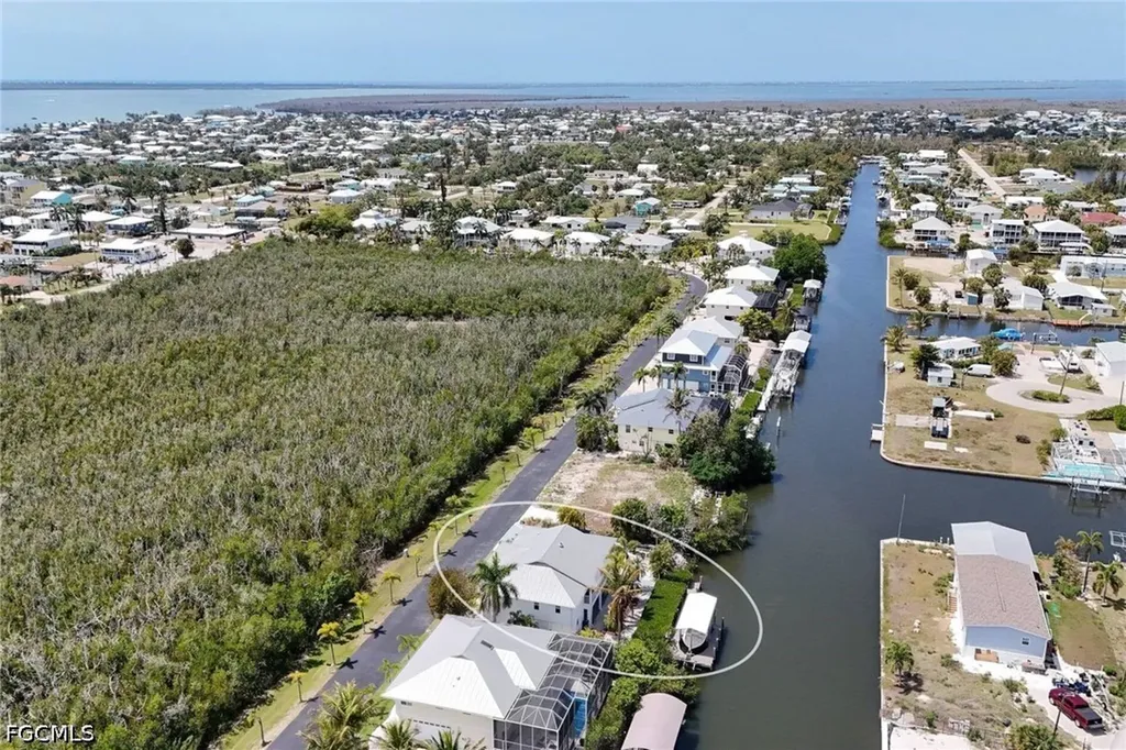 2932 Buttonwood Key Court St. James City FL 33956