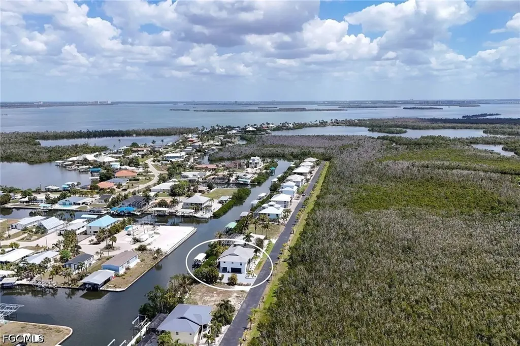 2932 Buttonwood Key Court St. James City FL 33956