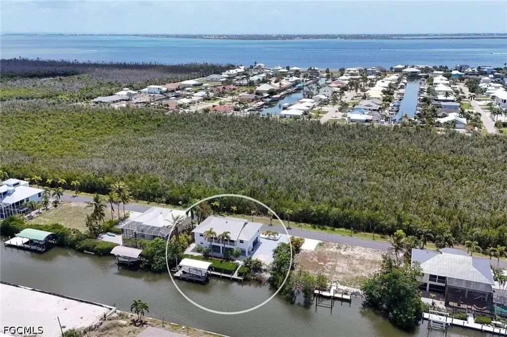 2932 Buttonwood Key Court St. James City FL 33956