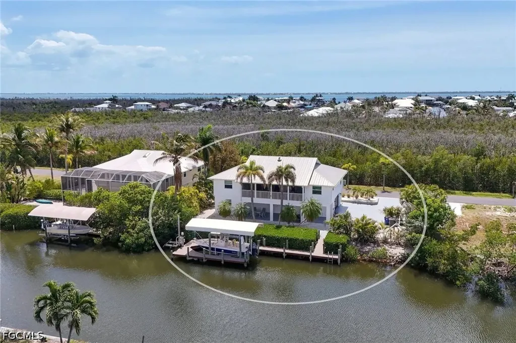 2932 Buttonwood Key Court St. James City FL 33956