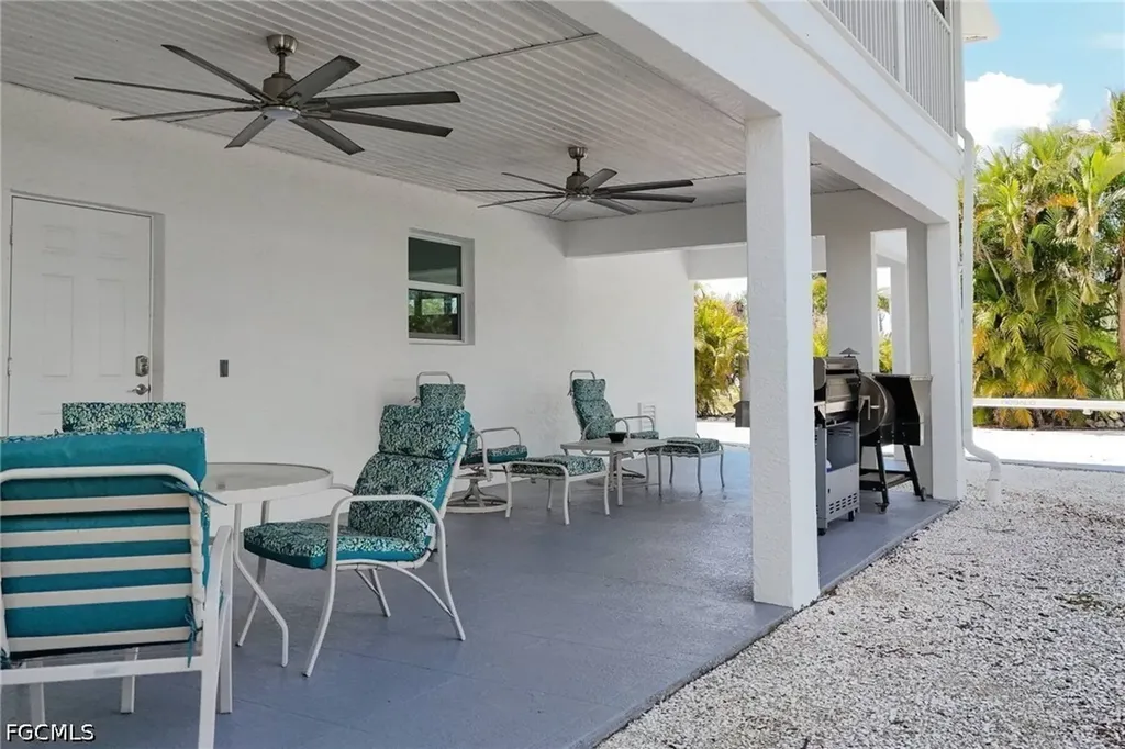 2932 Buttonwood Key Court St. James City FL 33956