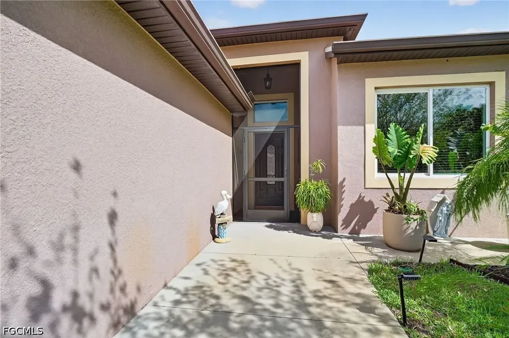 2522 Dora Court Lehigh Acres FL 33971