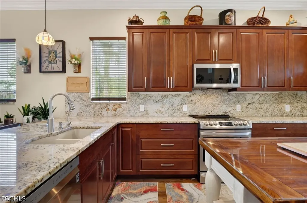 2522 Dora Court Lehigh Acres FL 33971
