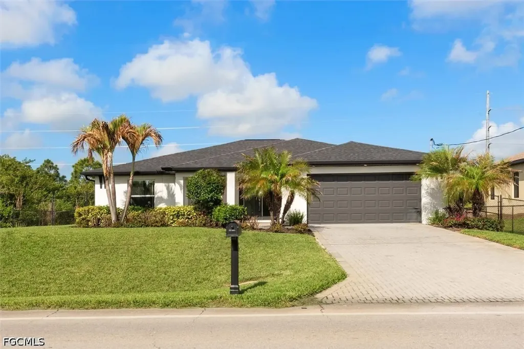 923 Alvin Avenue Lehigh Acres FL 33971