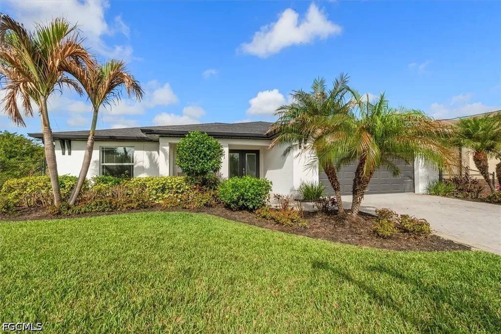 923 Alvin Avenue Lehigh Acres FL 33971