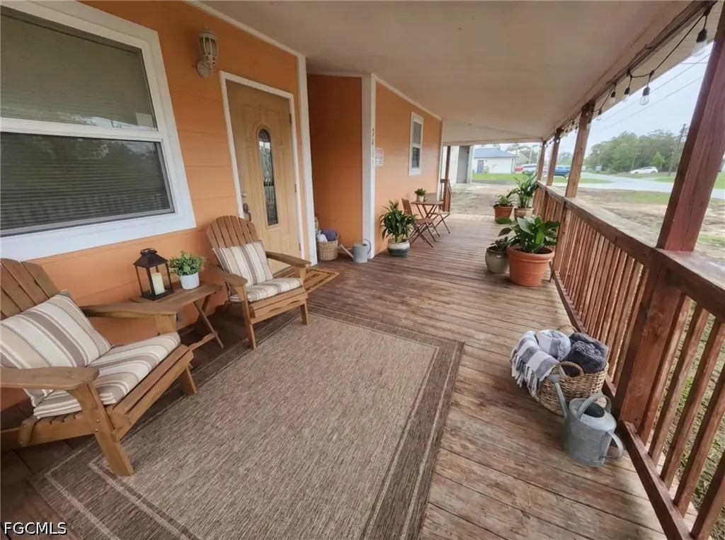 3417 19th Street SW Lehigh Acres FL 33976