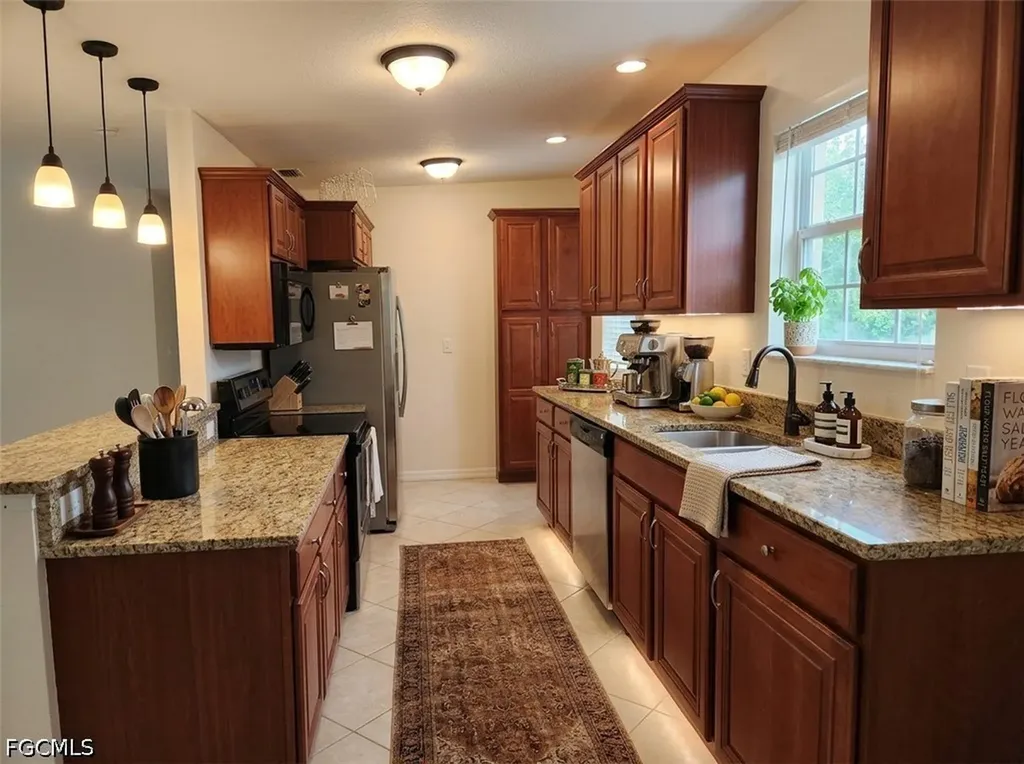 3417 19th Street SW Lehigh Acres FL 33976