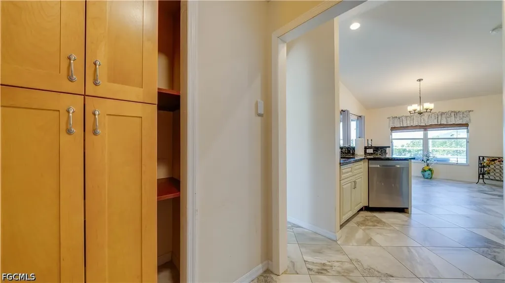 1105 SW 2nd Street Cape Coral FL 33991