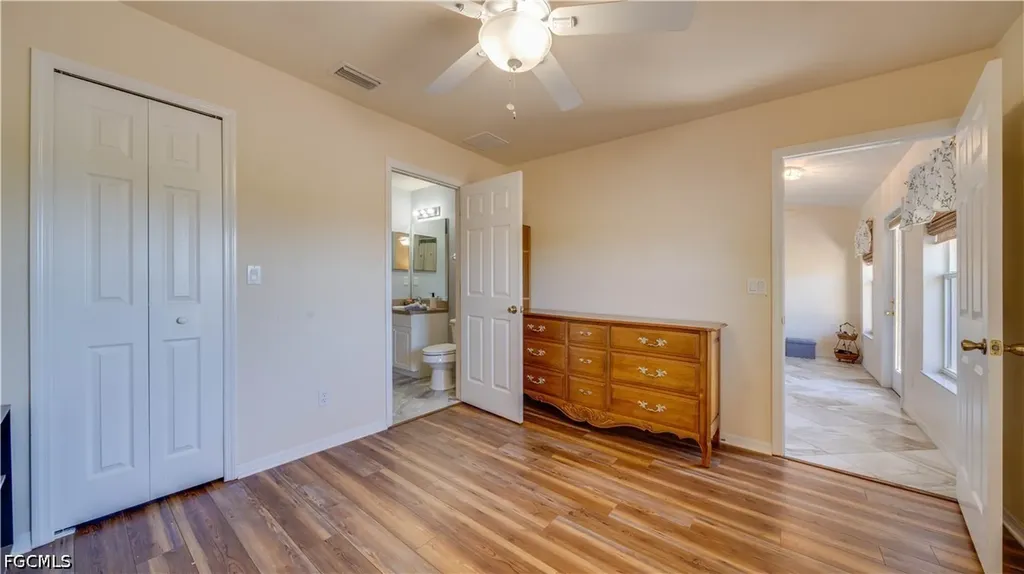 1105 SW 2nd Street Cape Coral FL 33991