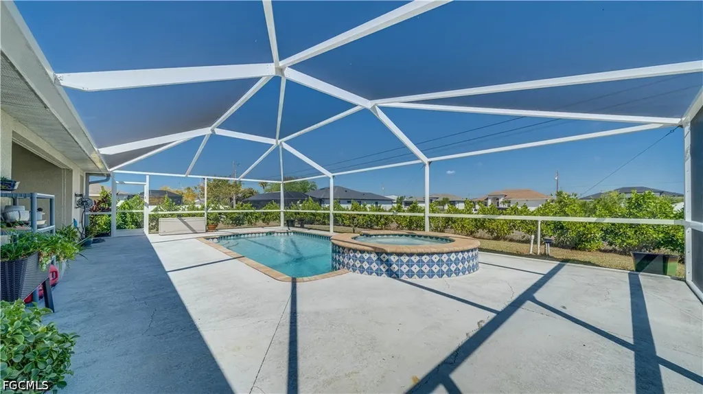 1105 SW 2nd Street Cape Coral FL 33991