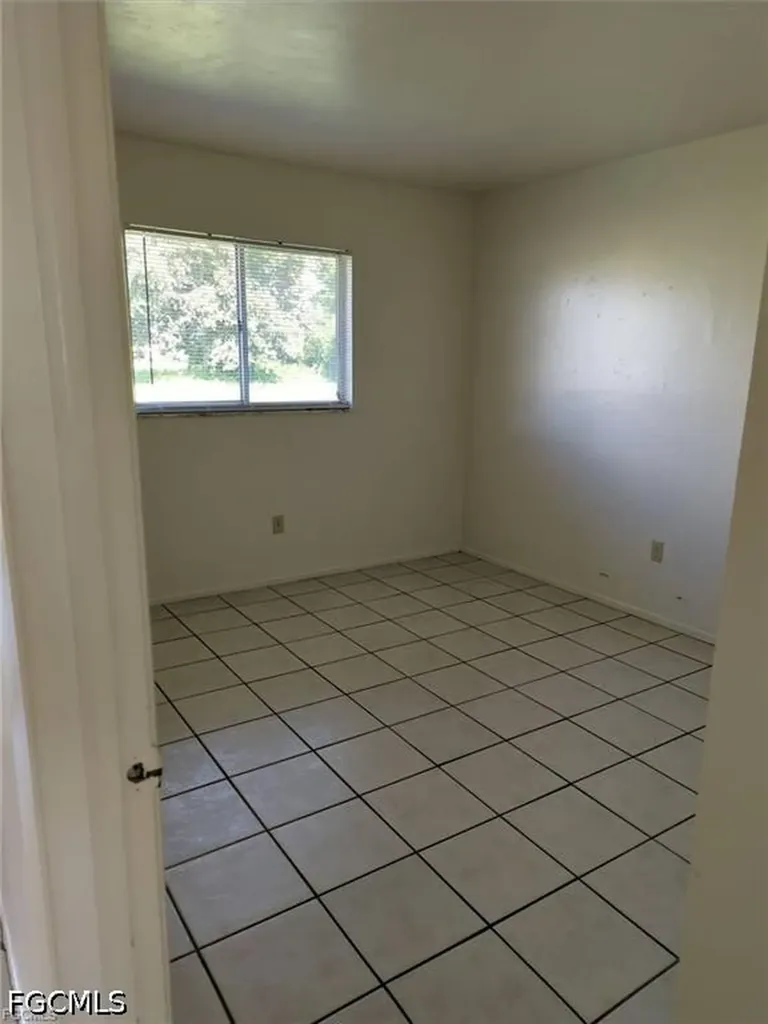 107 SW 16th Terrace Cape Coral FL 33991