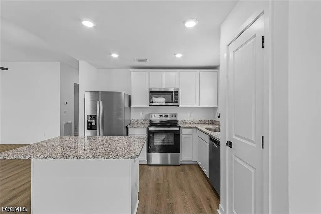 1006 NW 21st Terrace Cape Coral FL 33993