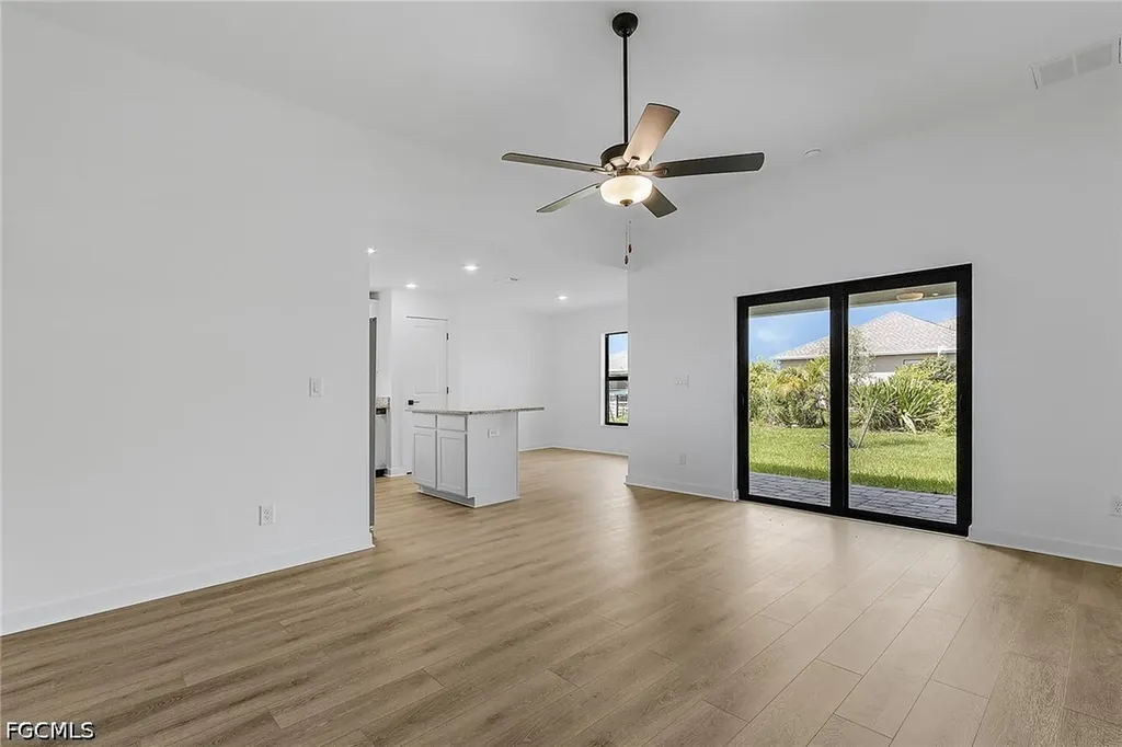 1006 NW 21st Terrace Cape Coral FL 33993