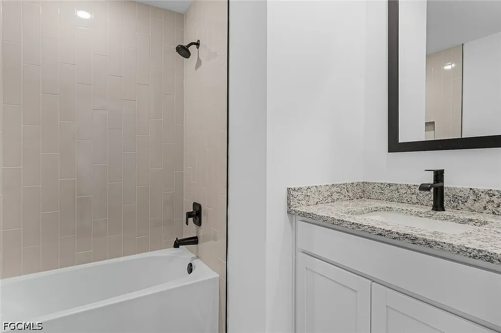 1006 NW 21st Terrace Cape Coral FL 33993