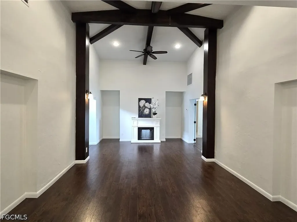 8512 Chatham Street Fort Myers FL 33907