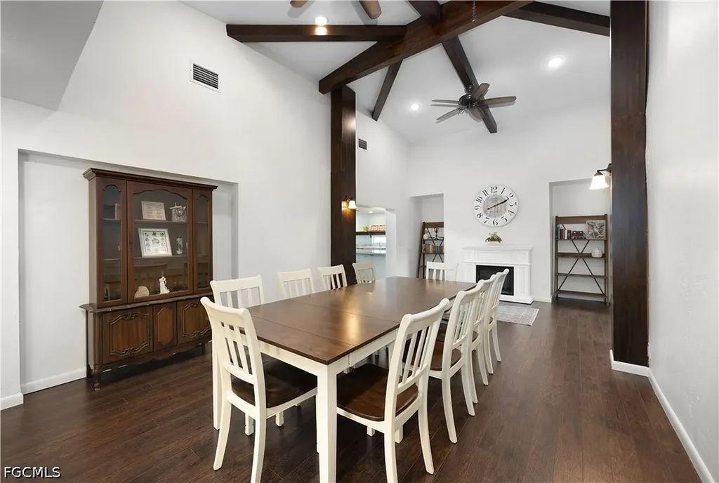 8512 Chatham Street Fort Myers FL 33907
