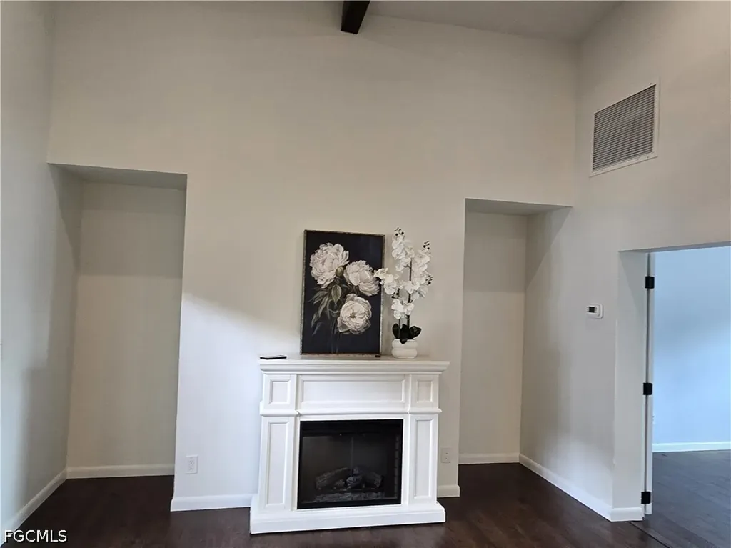 8512 Chatham Street Fort Myers FL 33907