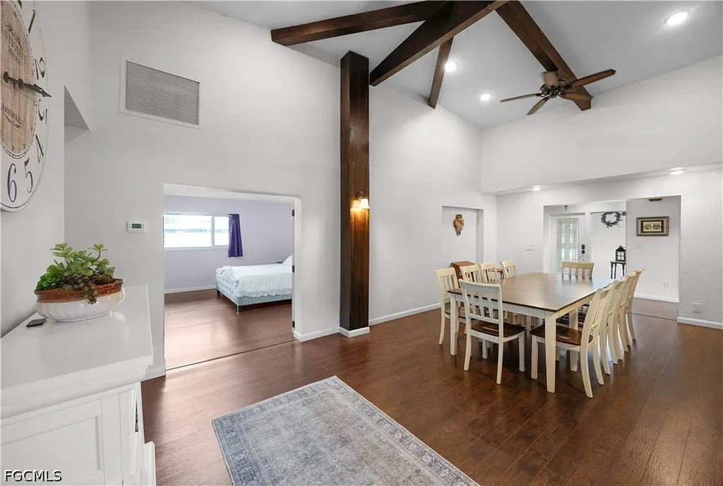 8512 Chatham Street Fort Myers FL 33907