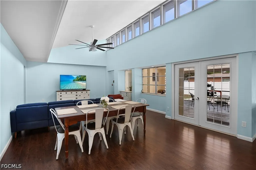 8512 Chatham Street Fort Myers FL 33907