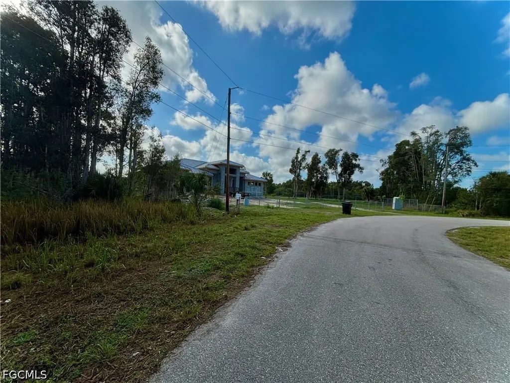 433 Paulcrest Avenue Lehigh Acres FL 33974