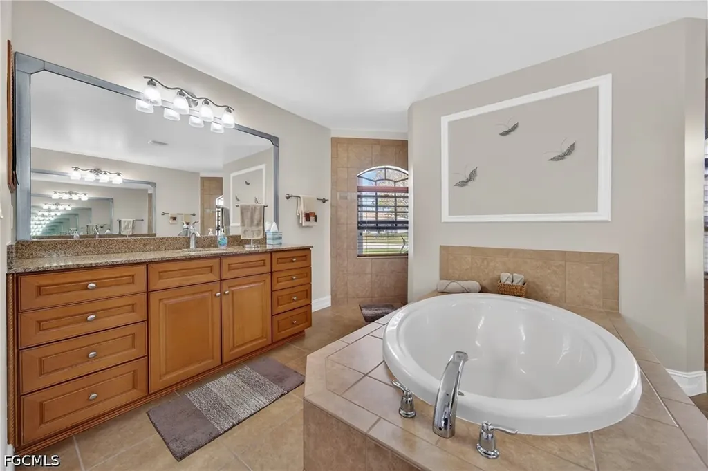 154 SE 21st Terrace Cape Coral FL 33990