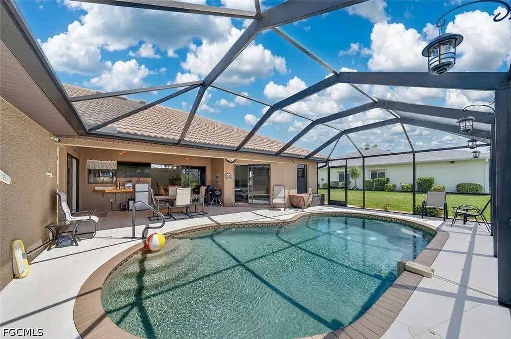 154 SE 21st Terrace Cape Coral FL 33990