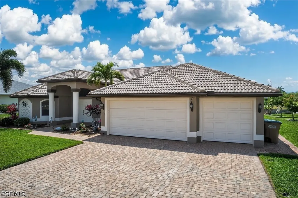 154 SE 21st Terrace Cape Coral FL 33990