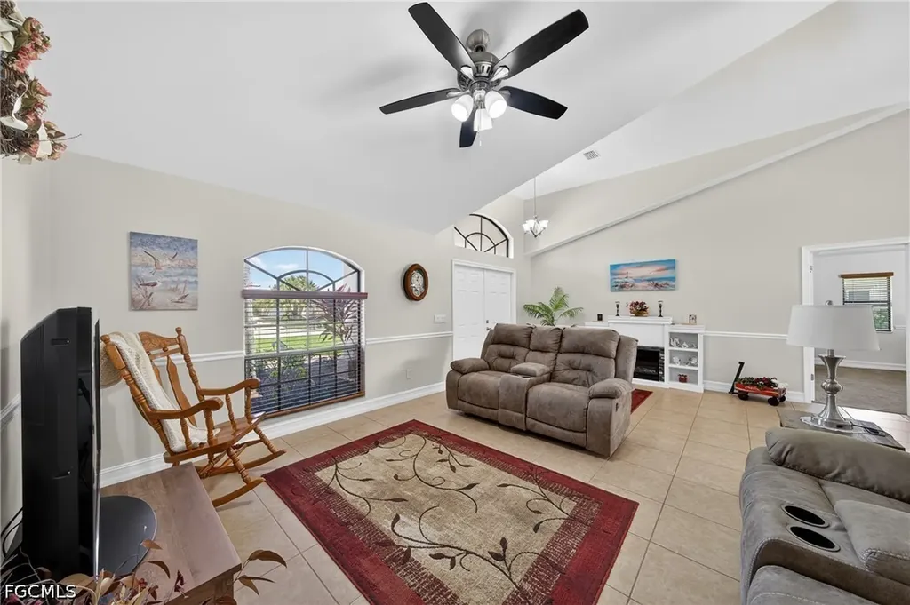 154 SE 21st Terrace Cape Coral FL 33990