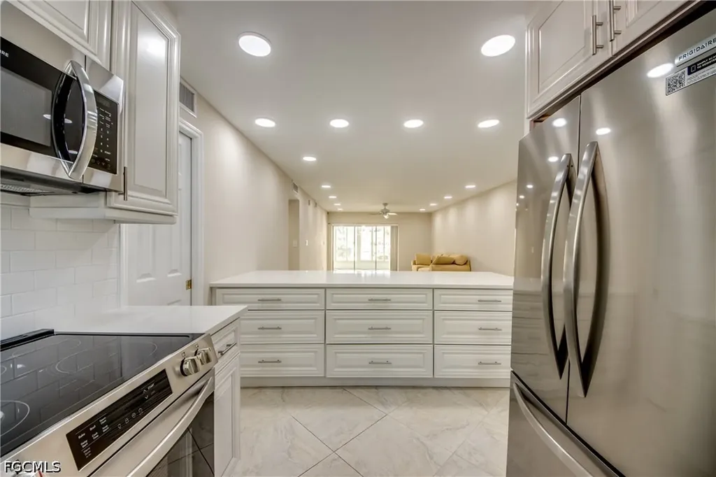 920 SE 46th Street Cape Coral FL 33904