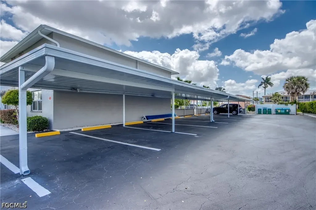 920 SE 46th Street Cape Coral FL 33904