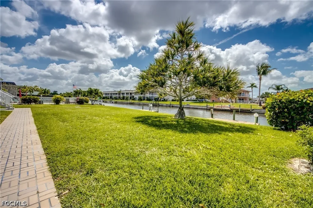 920 SE 46th Street Cape Coral FL 33904
