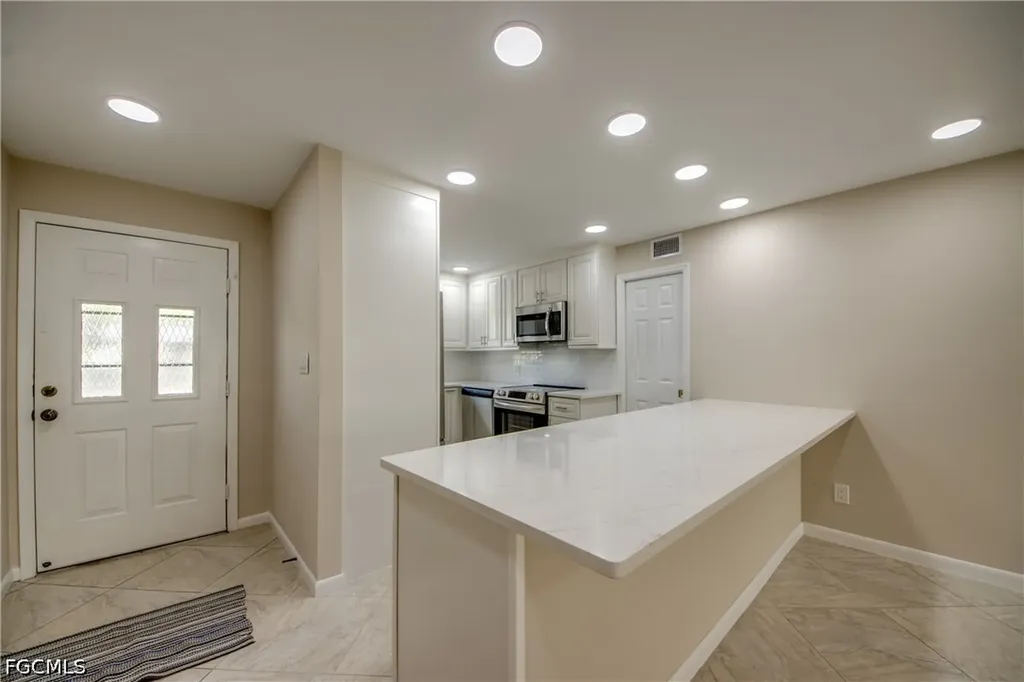 920 SE 46th Street Cape Coral FL 33904
