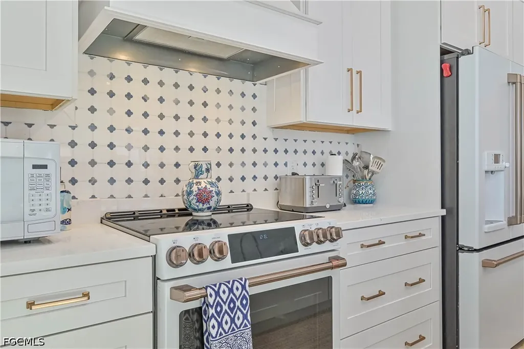 27541 Hickory Bay Drive Bonita Springs FL 34134