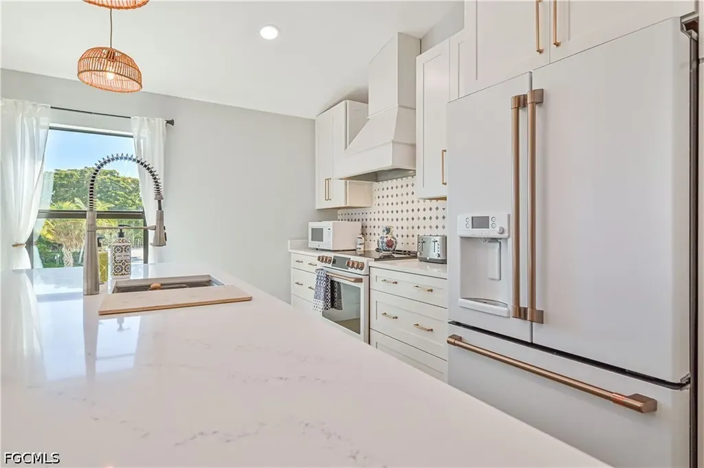 27541 Hickory Bay Drive Bonita Springs FL 34134