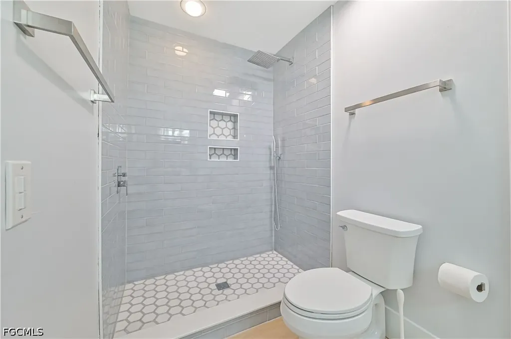 27541 Hickory Bay Drive Bonita Springs FL 34134