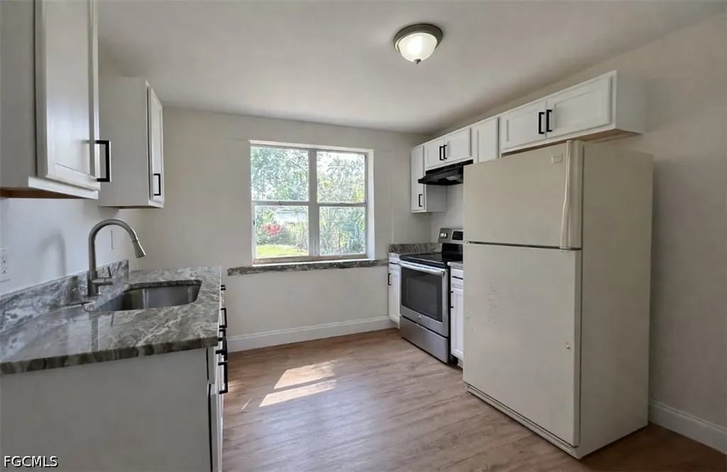 569 Nuna Avenue Fort Myers FL 33905