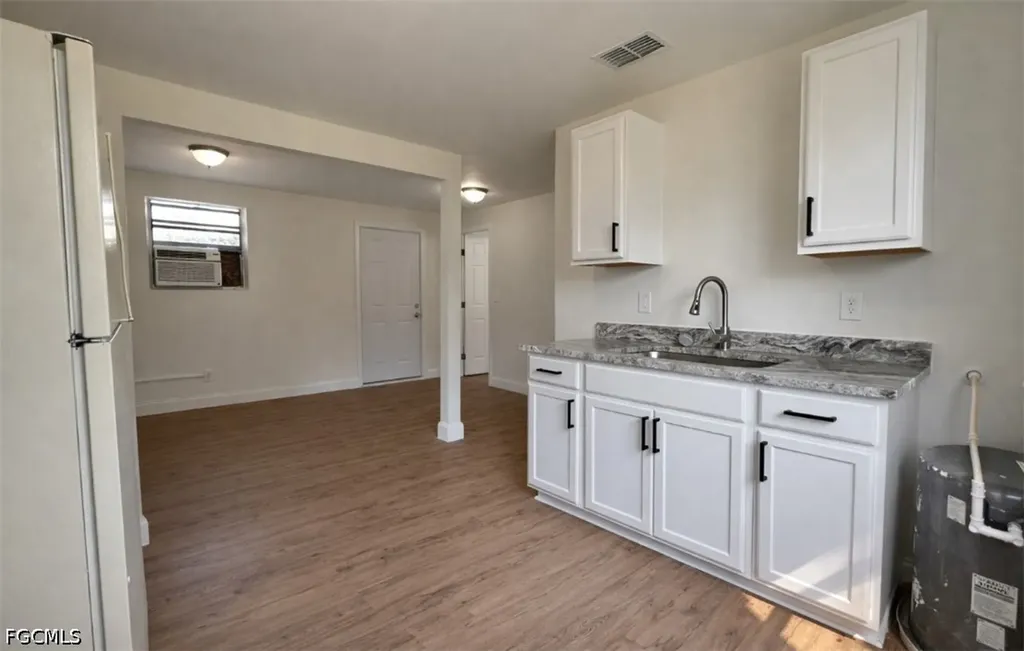 569 Nuna Avenue Fort Myers FL 33905