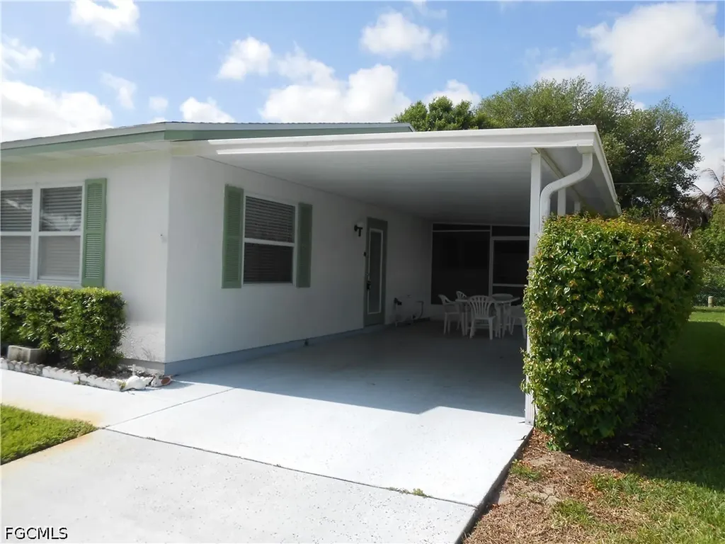52 Heath Aster Lane Lehigh Acres FL 33936