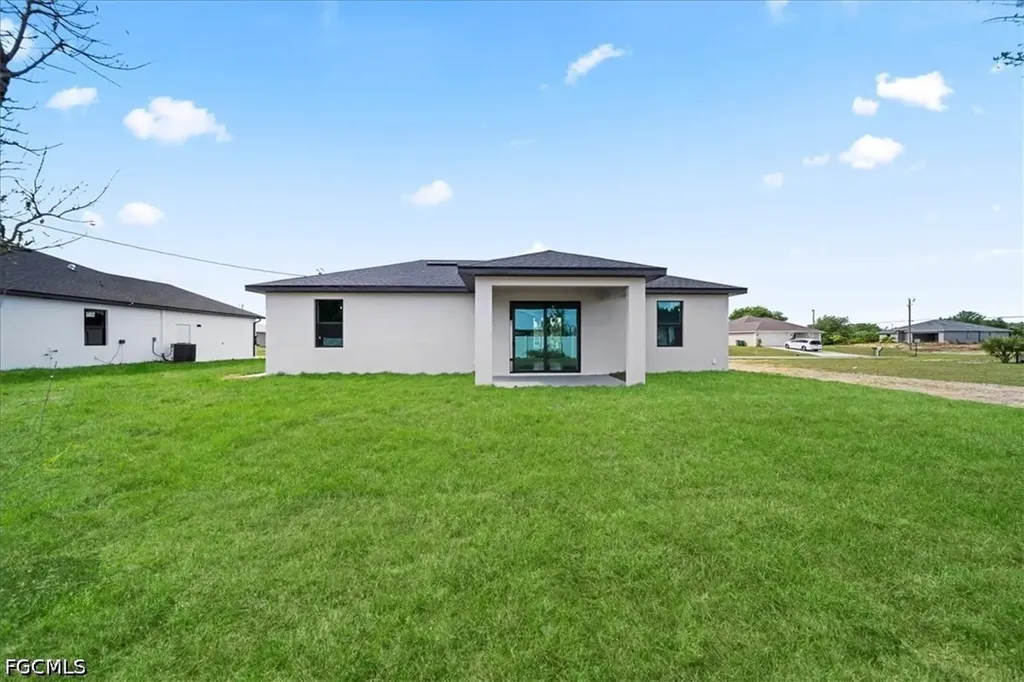 1329 NE 18th Terrace Cape Coral FL 33909