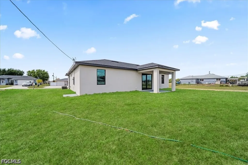 1329 NE 18th Terrace Cape Coral FL 33909