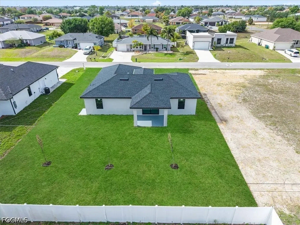 1329 NE 18th Terrace Cape Coral FL 33909