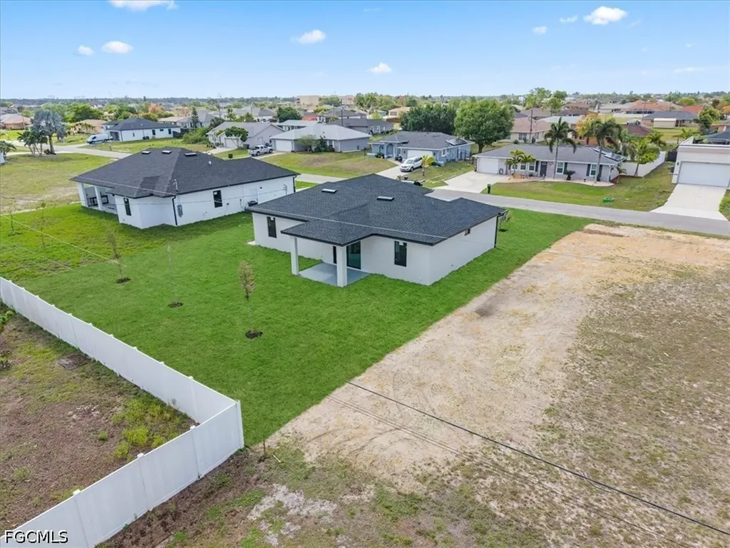 1329 NE 18th Terrace Cape Coral FL 33909