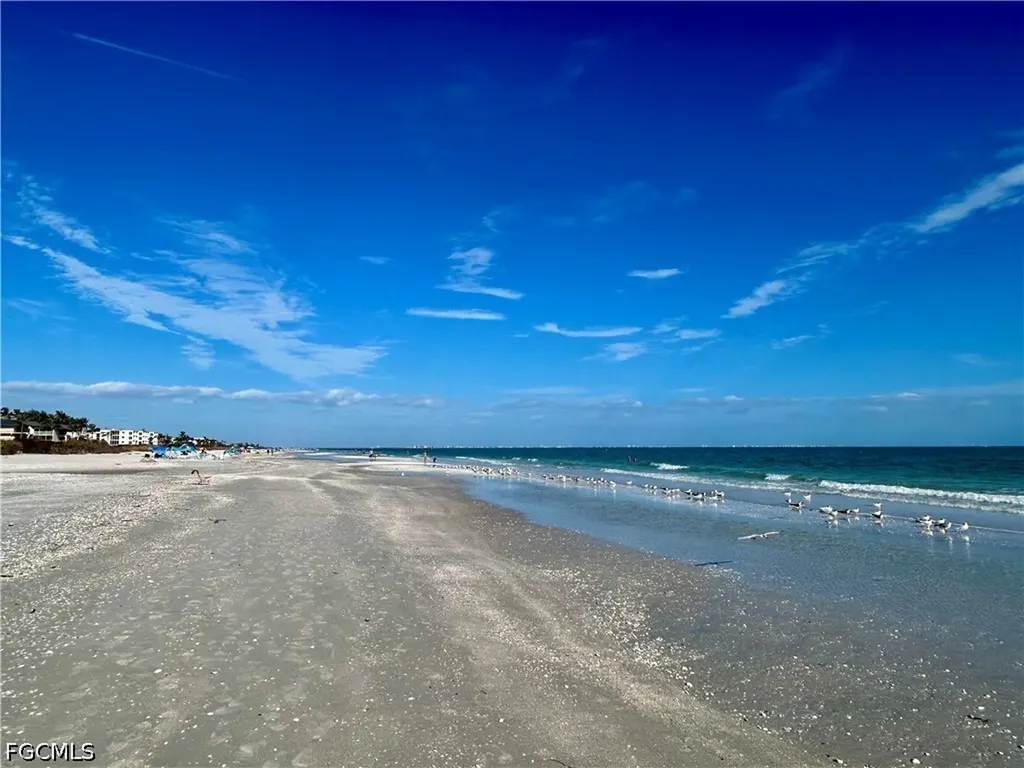 631 Nerita Street Sanibel FL 33957