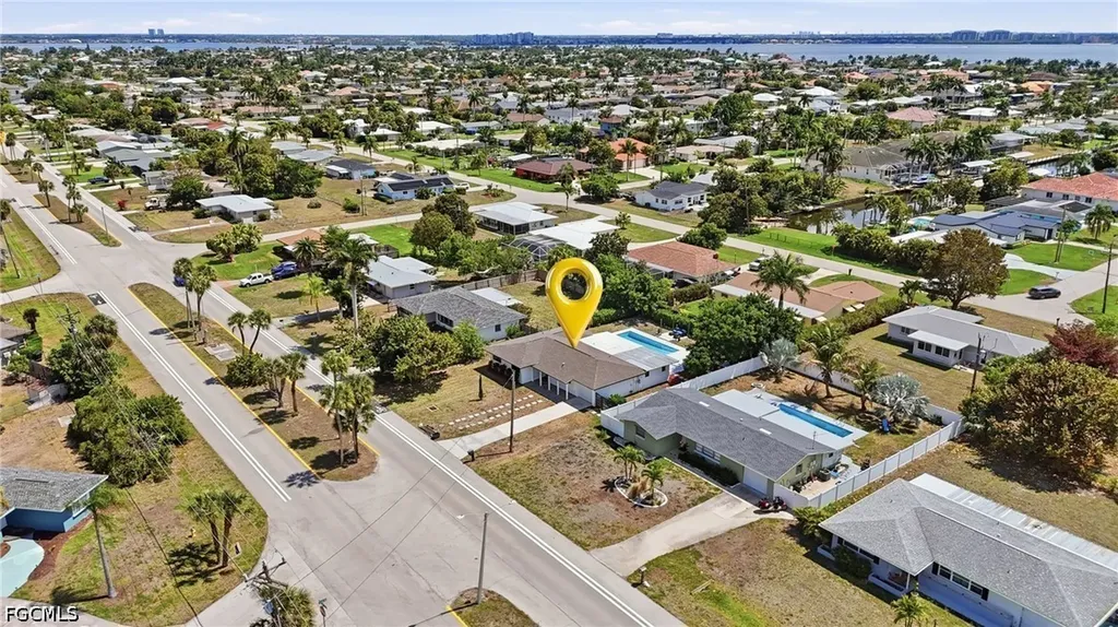 442 El Dorado Parkway E Cape Coral FL 33904
