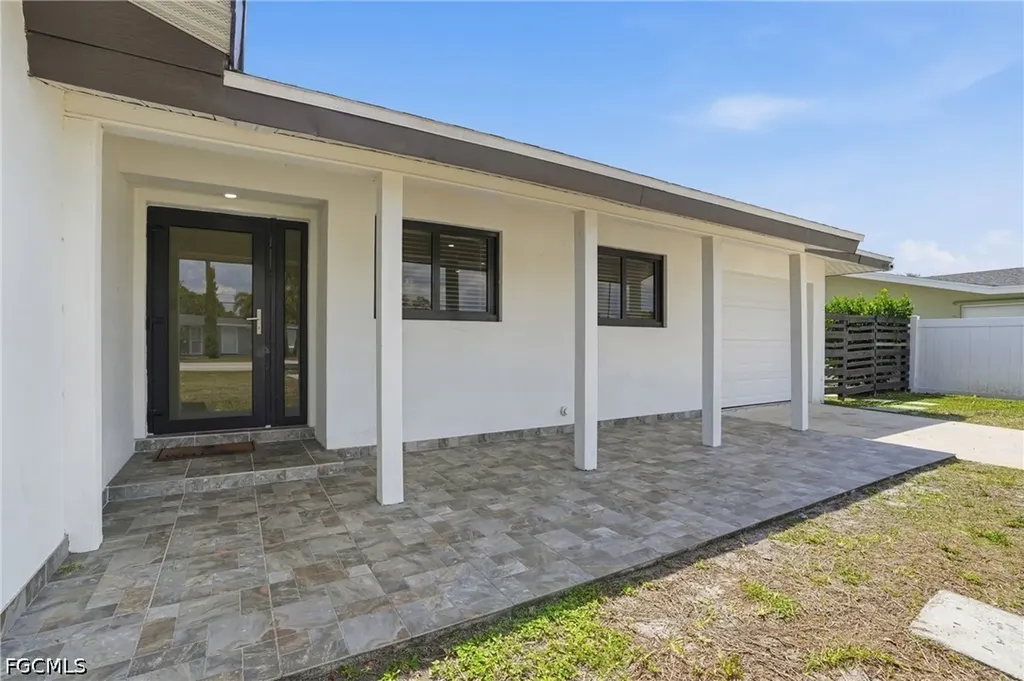 442 El Dorado Parkway E Cape Coral FL 33904