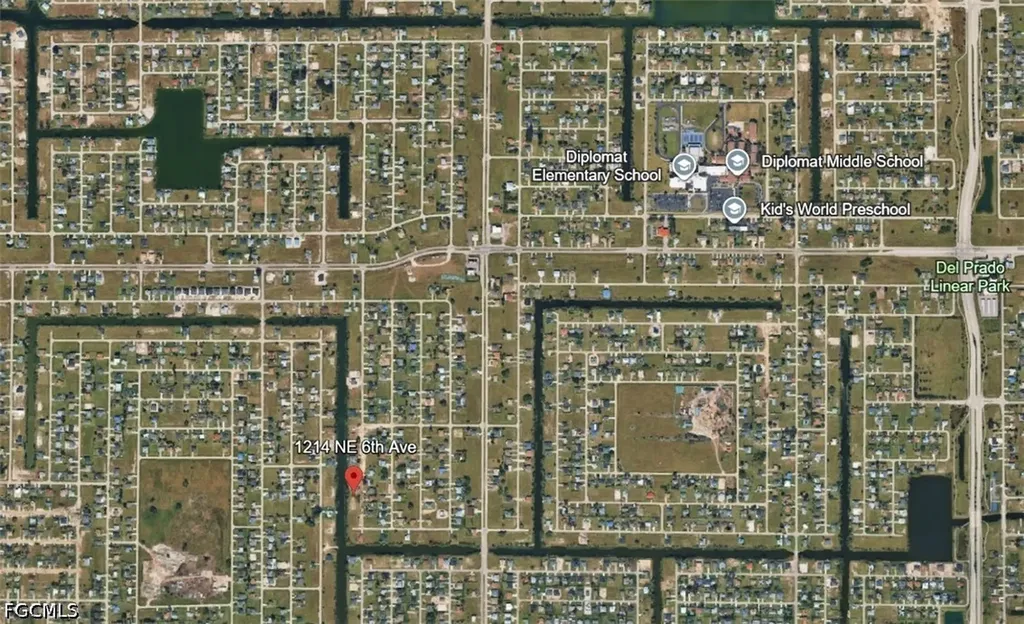1214 NE 6th Avenue Cape Coral FL 33909